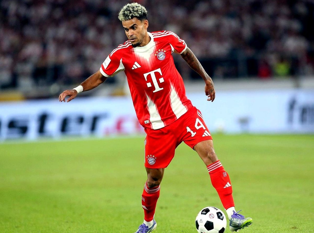 包含拜仁关键一役惨遭绝杀,球迷难掩失望,管理对于作为要求.的词条